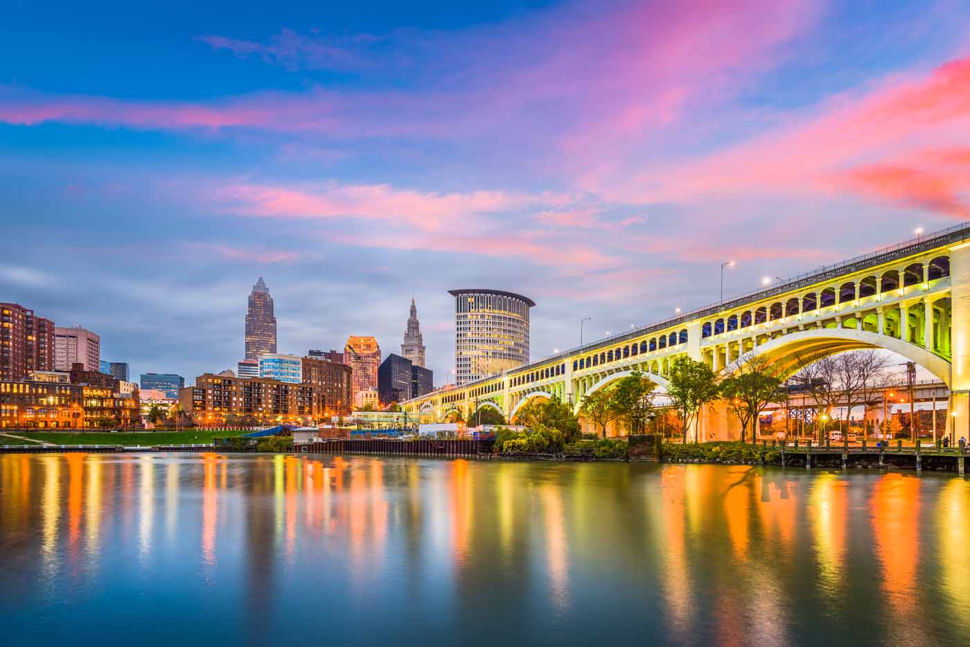 Commercial cleaning services Cleveland Ohio Janitorial company showing the skyline of the city overlooking the river