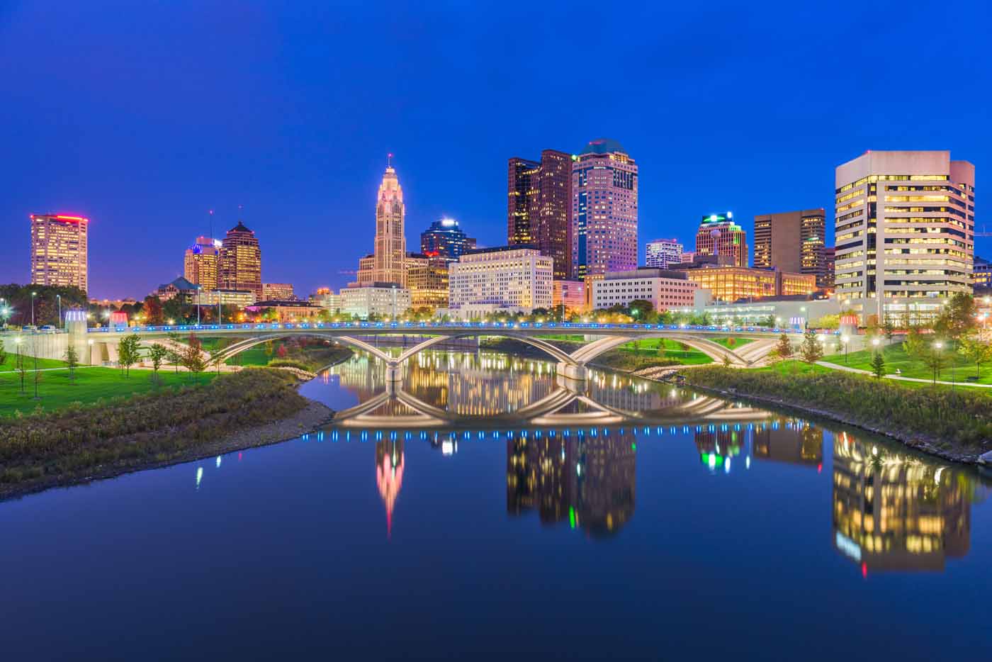 Commercial cleaning services in Columbus, Ohio & Janitorial company showing the beautiful skyline of the city