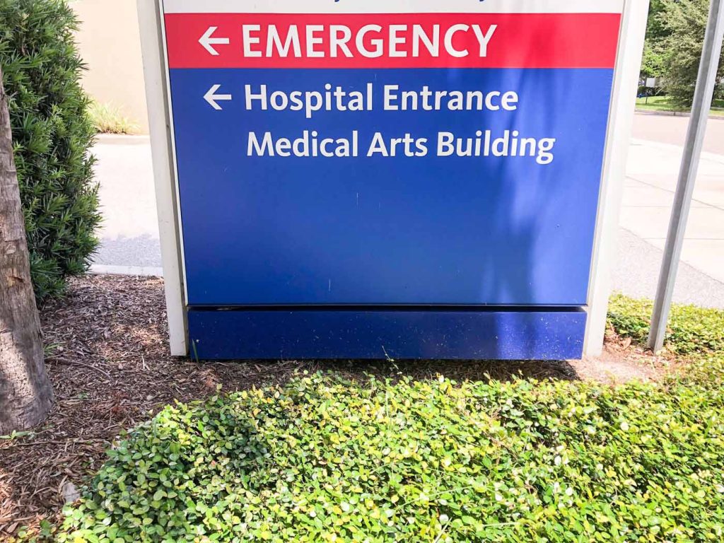 Columbus, Cincinnati, Cleveland, Dayton, Newark, Ohio hospital cleaning services, showing Hospital entrance & ER sign