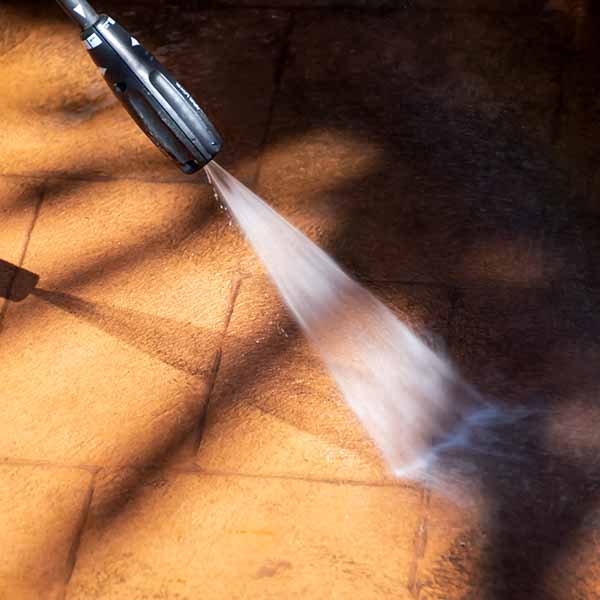 Columbus, Cincinnati, Dayton, Cleveland, Springfield, Newark, Ohio commercial powerwashing cleaners